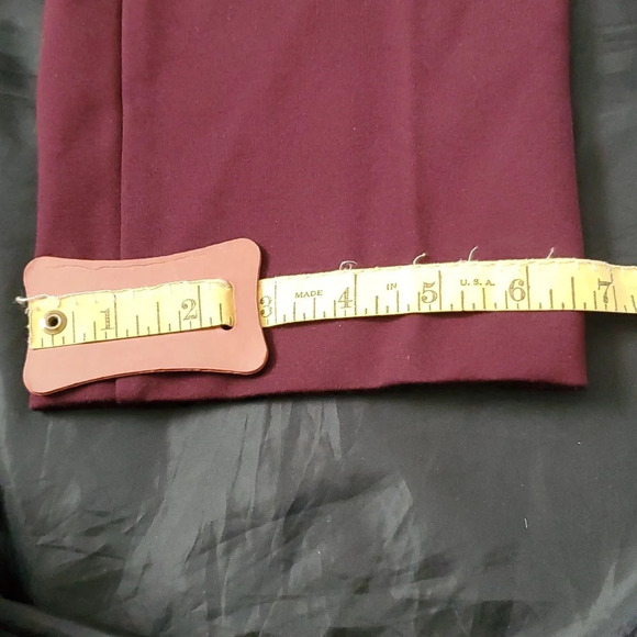 Like New Chico's Womens Stretch Pants Burgundy with Gold Accents Stretch Waist - Picture 11 of 11